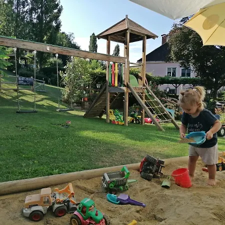 Domittner فندق 3*